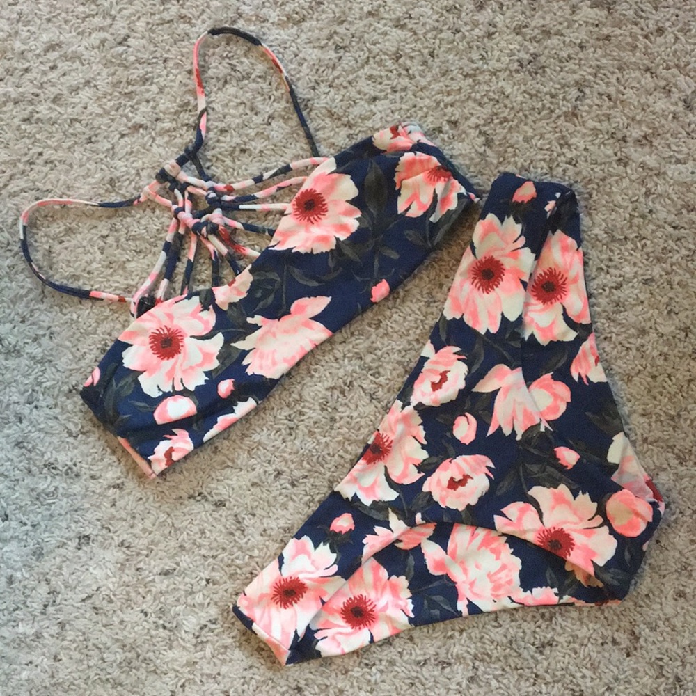Tori Praver bikini